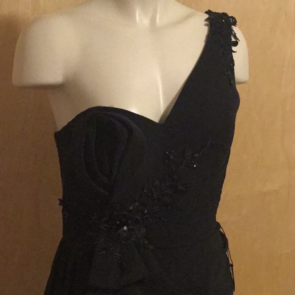 Issue New York Embellished One-Shoulder Minidress - Picture 5 of 16